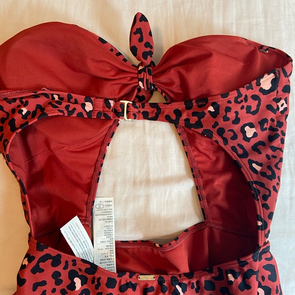 Hollister Swimsuit - Picture 6 of 6